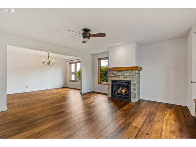 $1,995,000 | 954 South A Street, Washougal, WA 98671