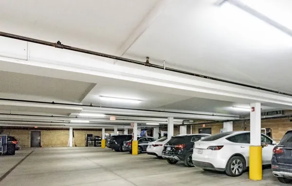 $3,997 | 2100 Greenwood Street, Unit 106, Evanston, IL 60201