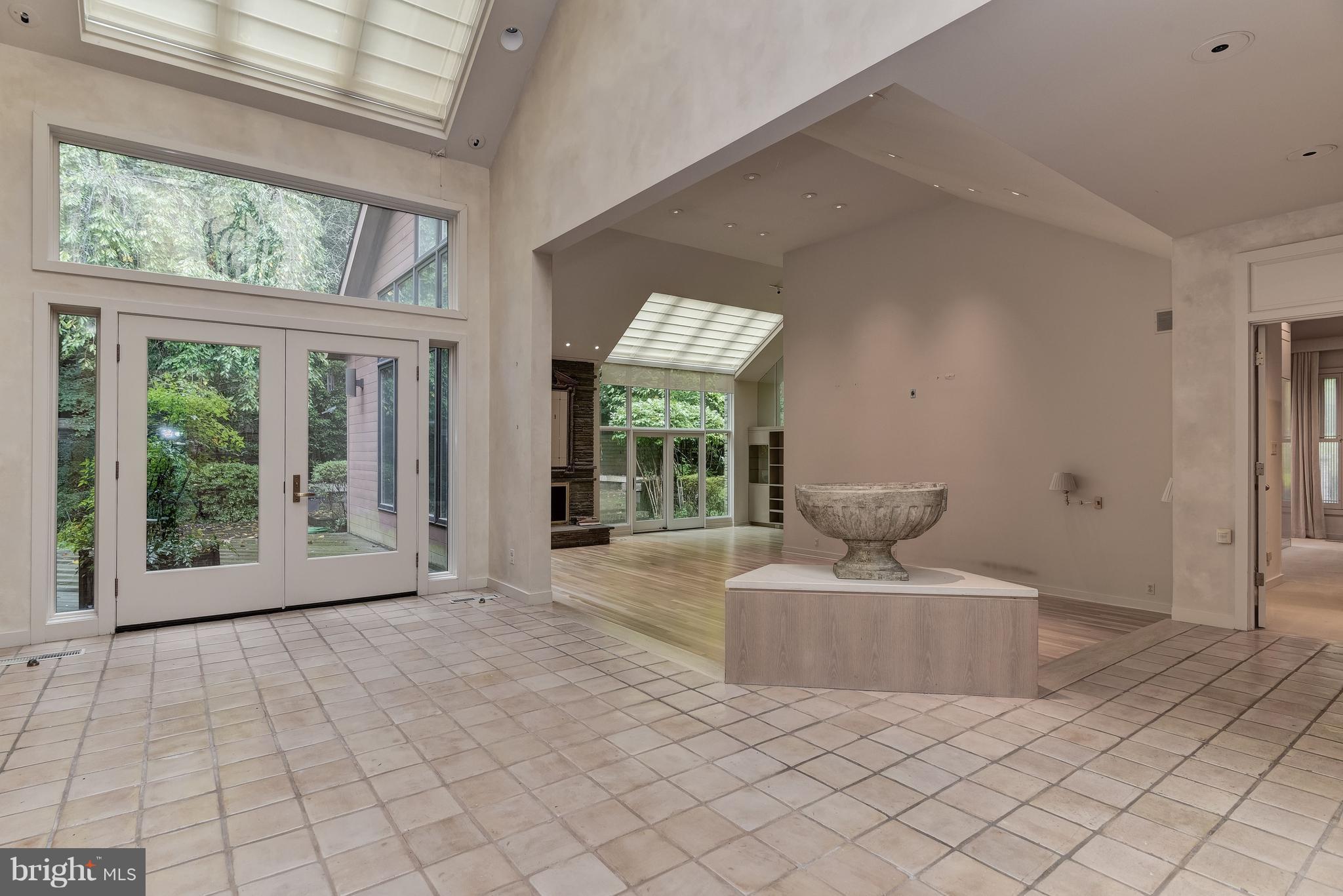 8925 Burning Tree Road Bethesda, MD 20817 - Photo 6 of 22 Foyer
