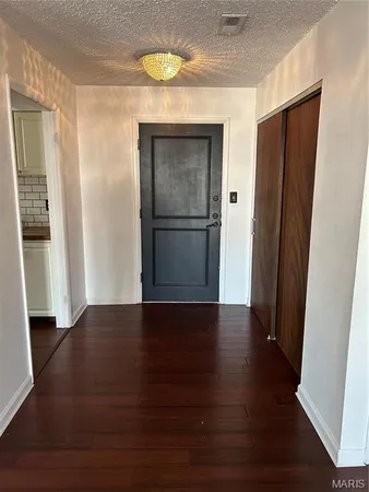 $1,995 | 14471 Bantry Lane, Unit 16, Chesterfield, MO 63017