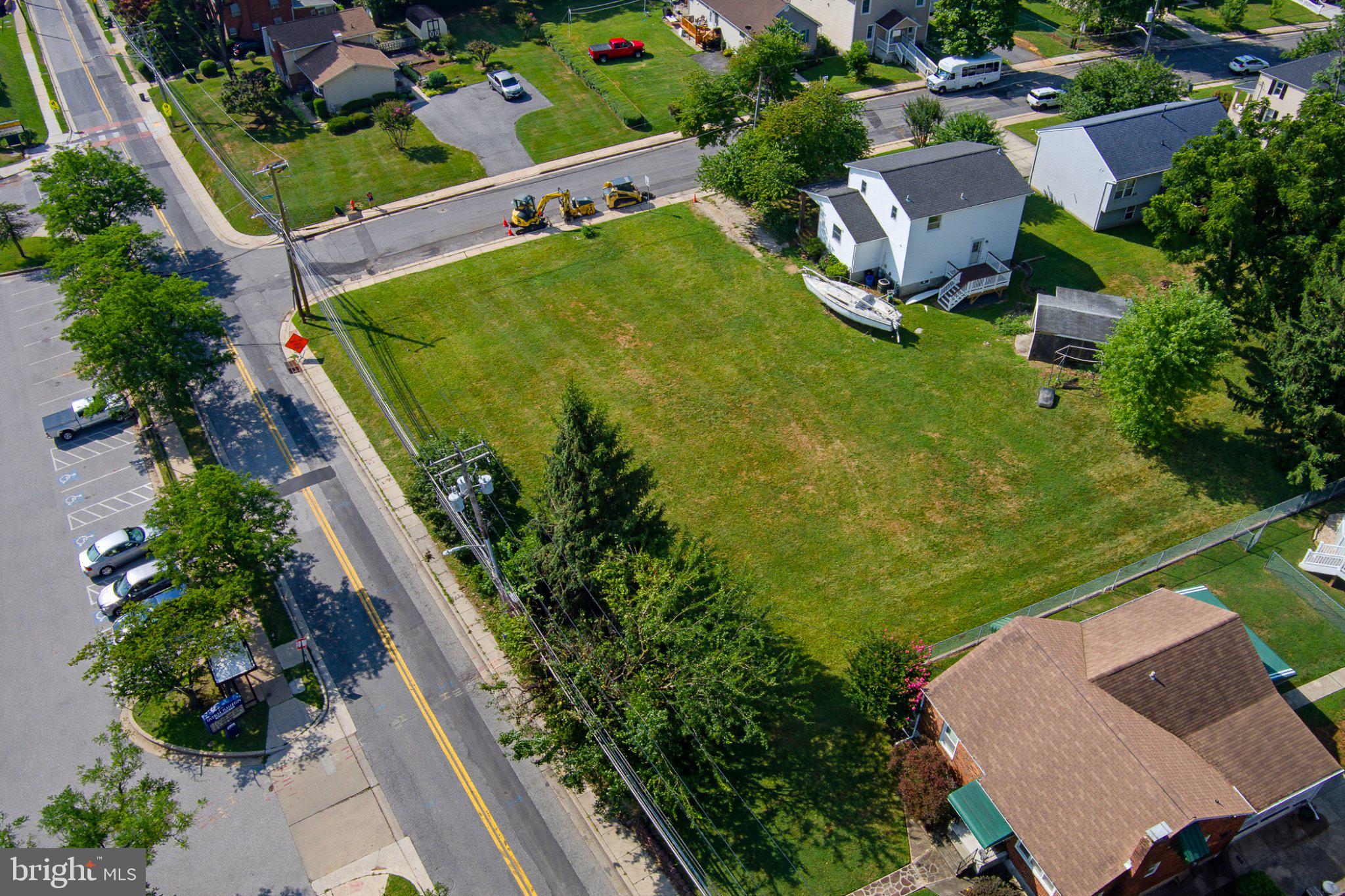 4311 Fullerton Avenue Baltimore, MD 21206 - Photo 11 of 16 Expansive lot ready for new dreams.