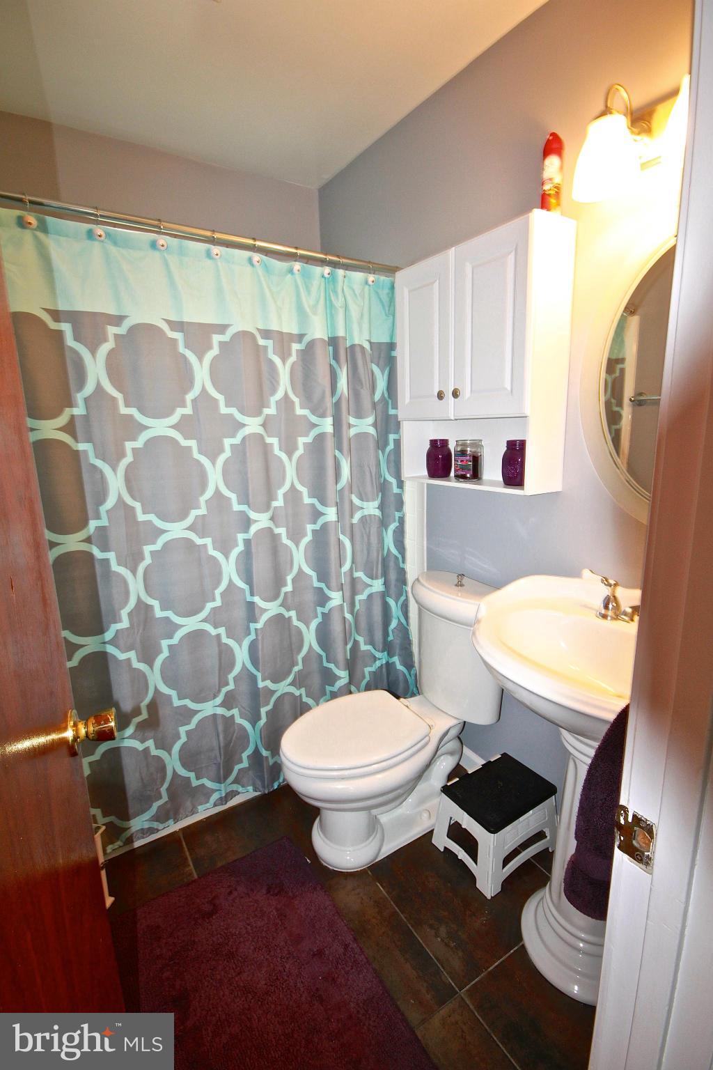 1915 Potomac Road Edgewater, MD 21037 - Photo 13 of 20 Bath