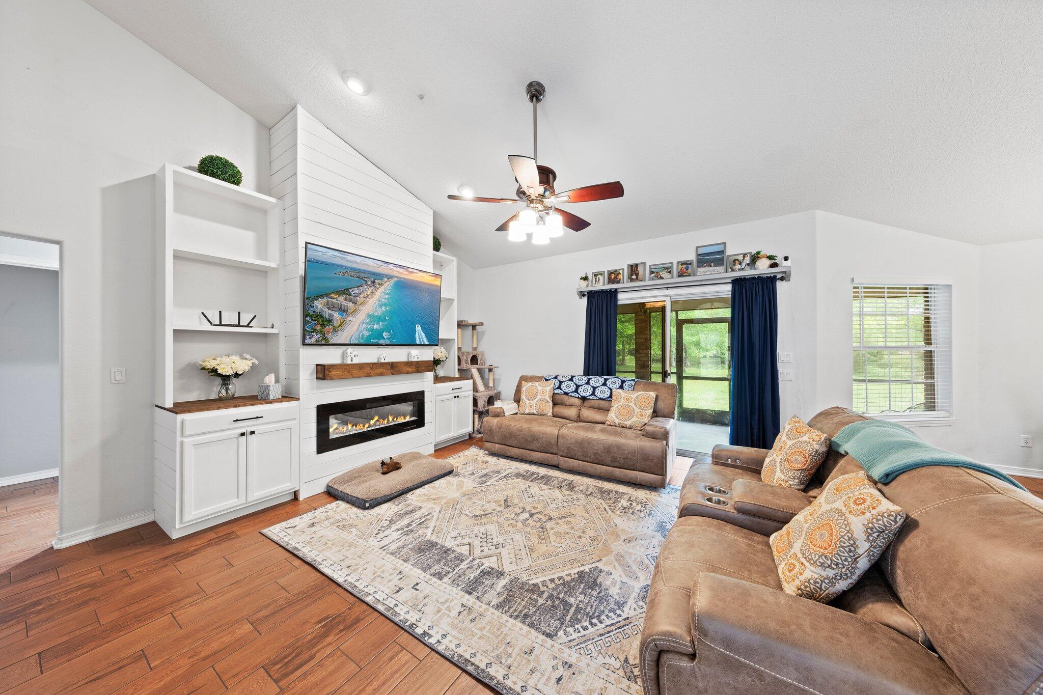 1012 Ashley Road Milton, FL 32583 - Photo 8 of 58 Moore Media_11