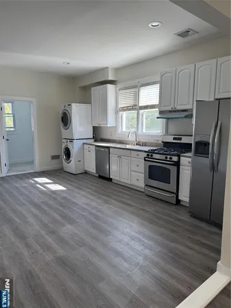 $3,000 | 534 Durie Avenue, Unit 3, Closter, NJ 07624