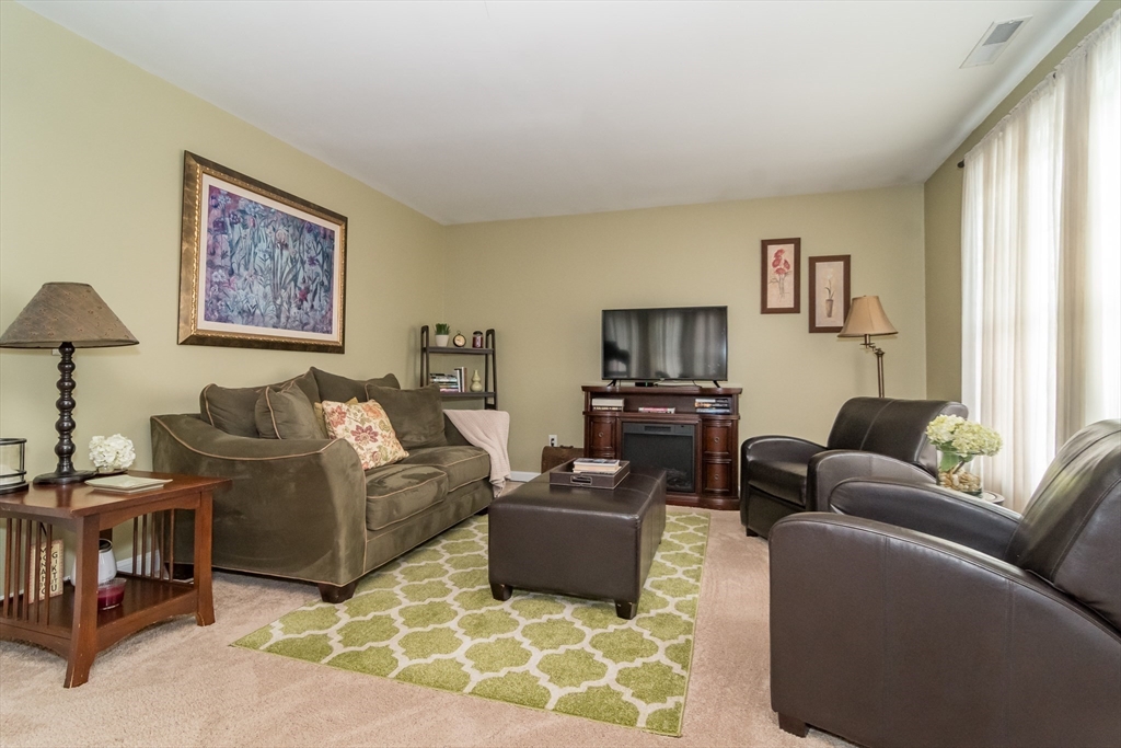 98 Heritage Avenue Ashland, MA 01721 - Photo 16 of 33