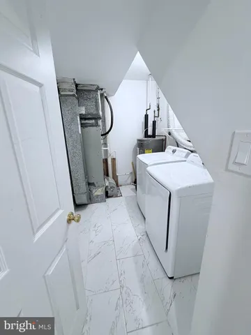 a close view of sink and tap