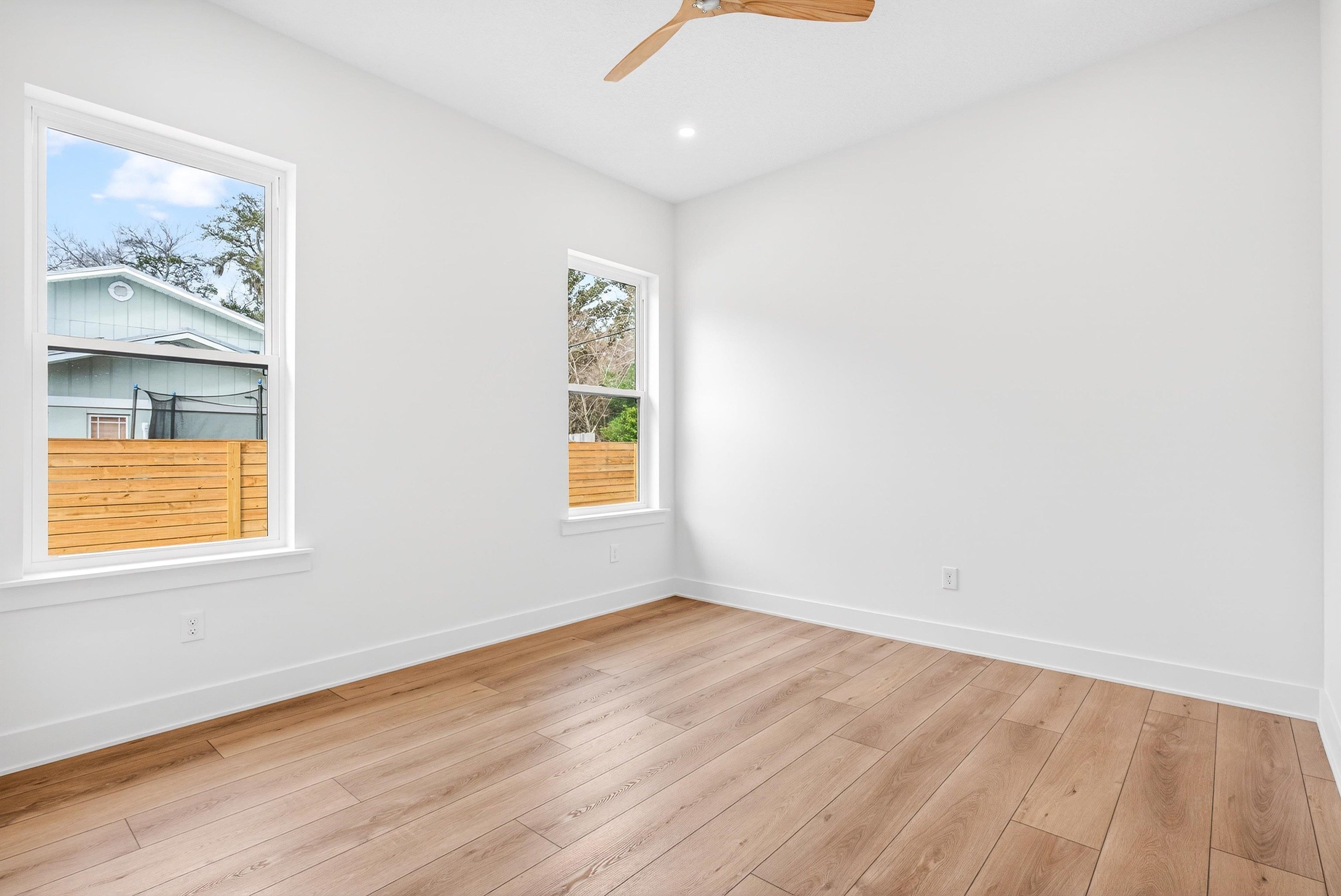 16 Baru Road St. Augustine, FL 32080 - Photo 45 of 73 an empty room with a window