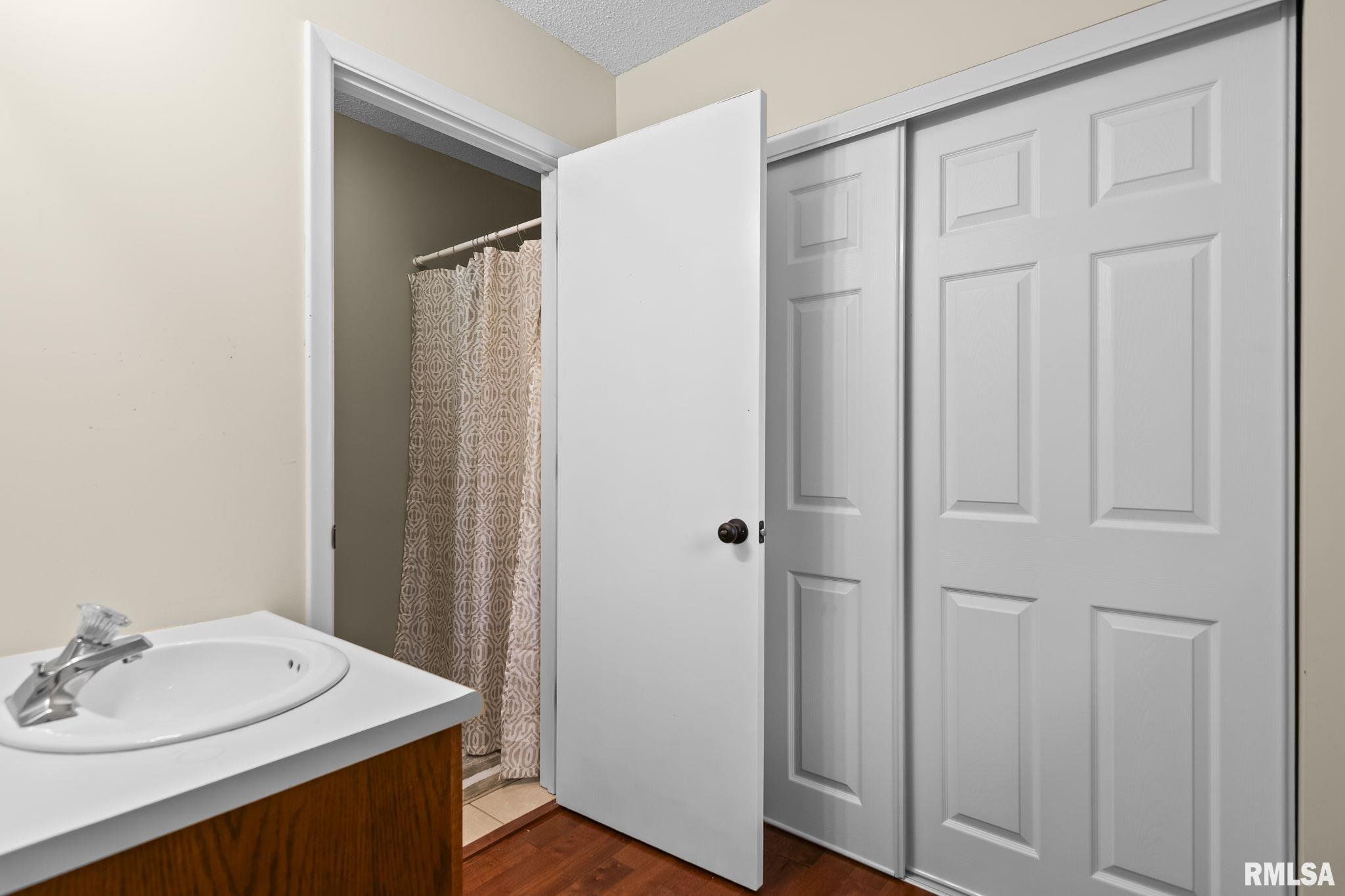 2421 Mayfair Road Springfield, IL 62703 - Photo 20 of 39 Gallery Image 20