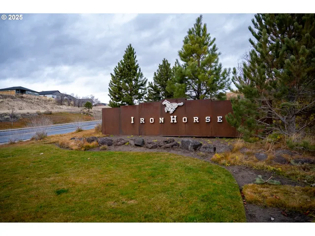 $125,000 | 2448 Northeast Compass Court, Unit TL600, Prineville, OR 97754