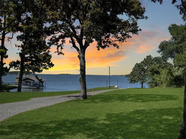 $299,000 | 1005 Wood Canyon Road, Tool, TX 75143