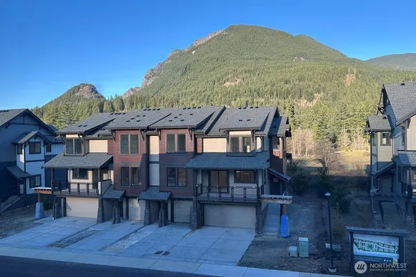 $699,900 | 1935 Southeast 12th Street, Unit 2503, North Bend, WA 98045