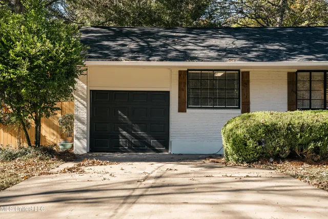 $249,000 | 104 Sunset Drive, Clinton, MS 39056