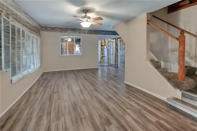 $214,900 | 204 North Pointe Lane, Raymore, MO 64083