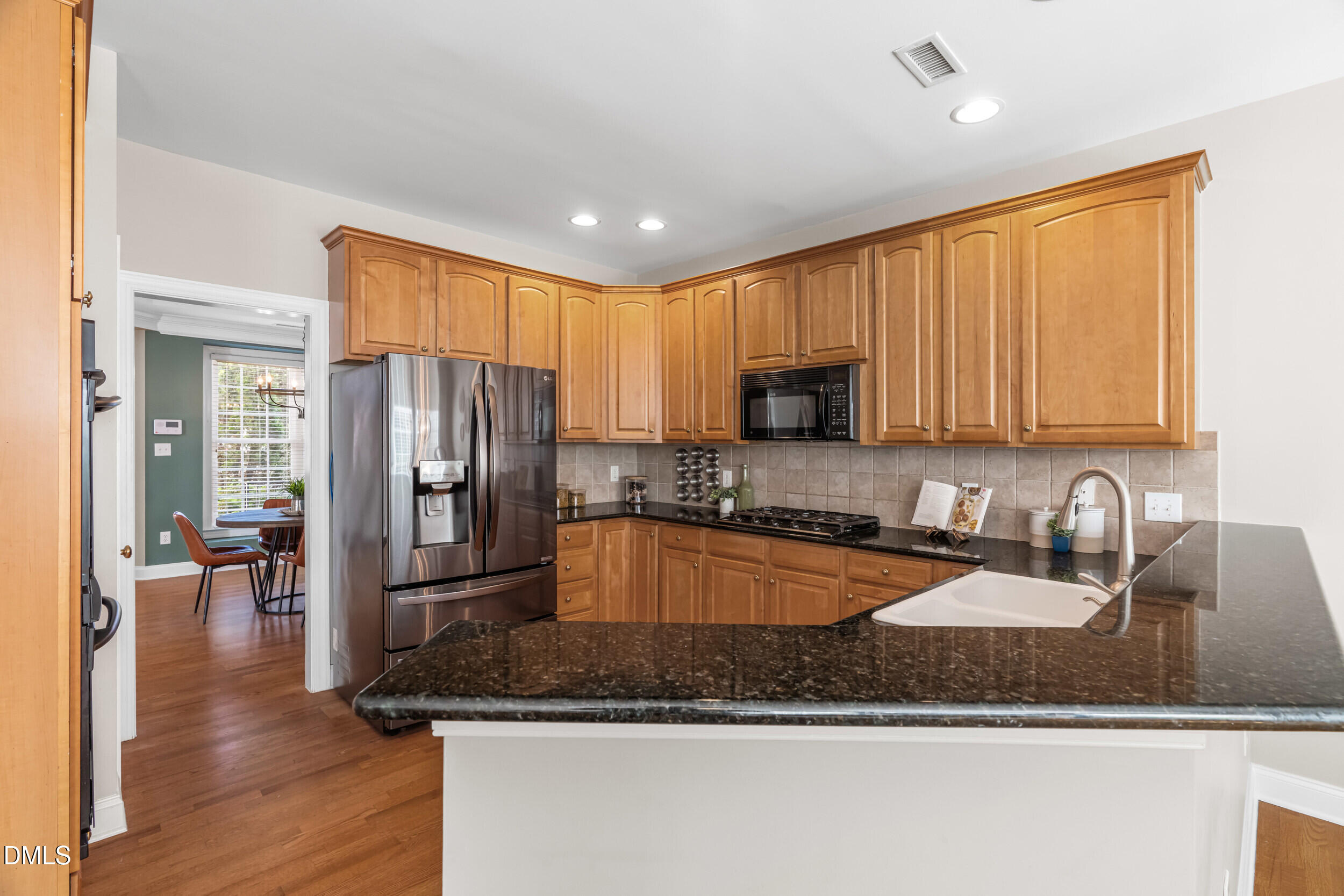 9113 White Eagle Court Raleigh, NC 27617 - Photo 15 of 58 Kitchen