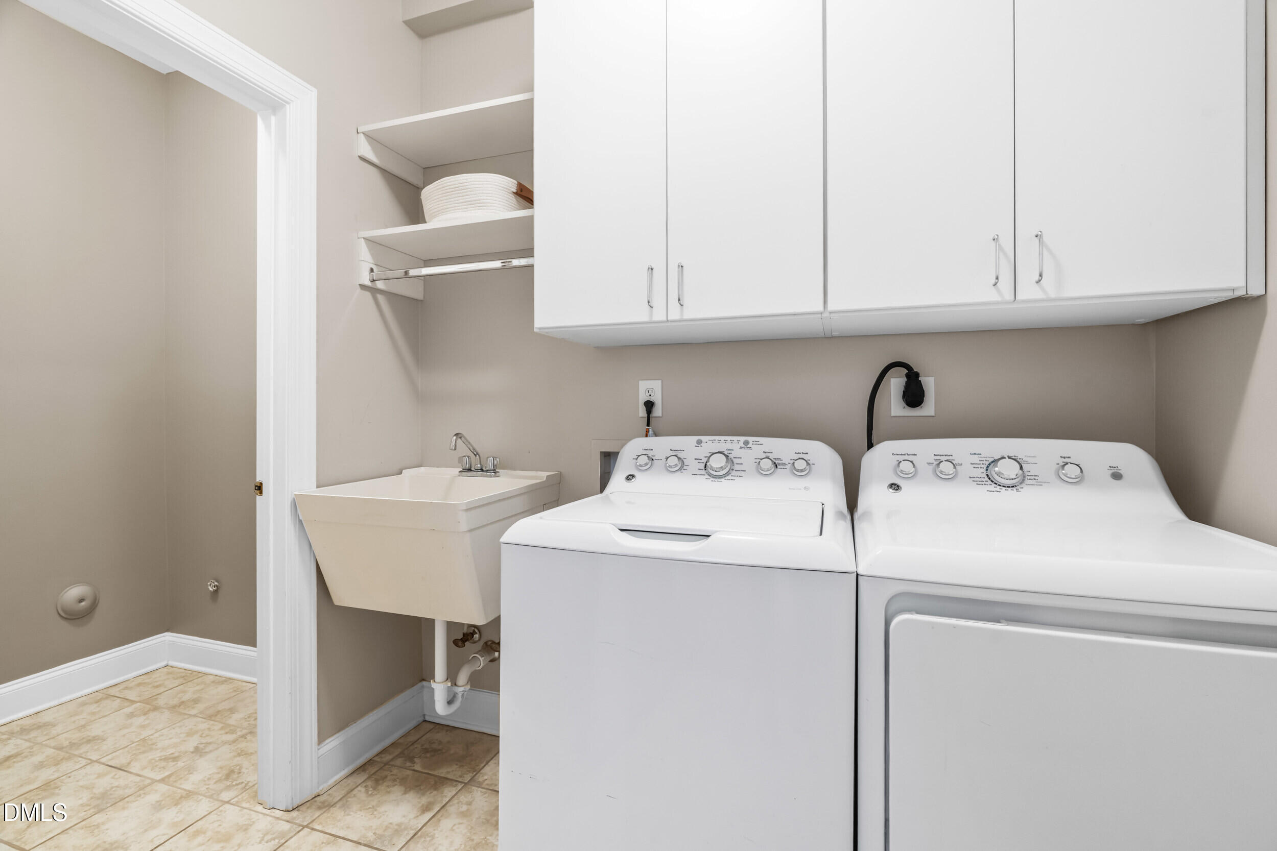 9113 White Eagle Court Raleigh, NC 27617 - Photo 21 of 58 Laundry Room