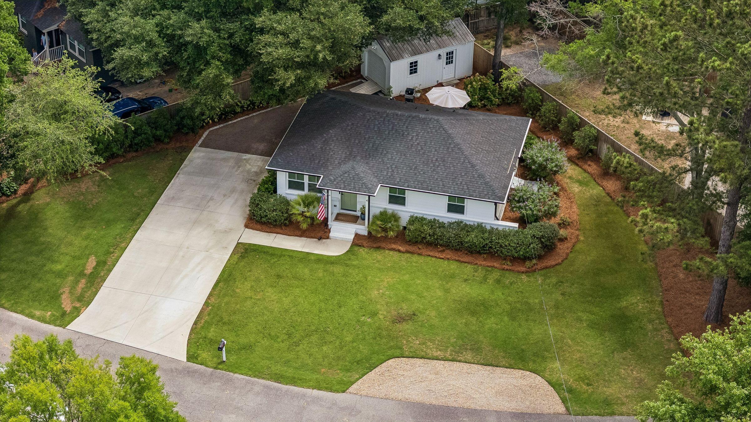 4 Ellen Avenue Mount Pleasant, SC 29464 - Photo 30 of 31 4EllenAve-KeenEyeMarketing-055