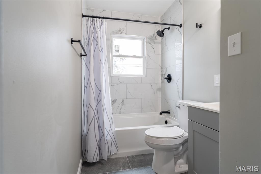 2521 Adams Street Granite City, IL 62040 - Photo 15 of 24