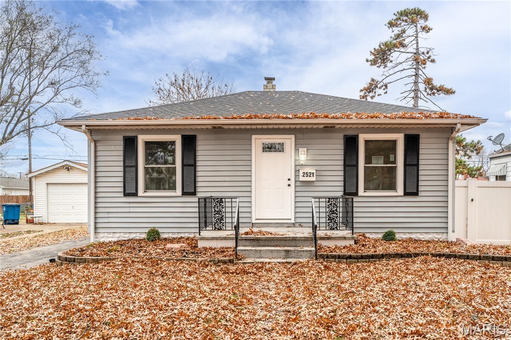 2521 Adams Street Granite City, IL 62040 - Photo 2 of 24