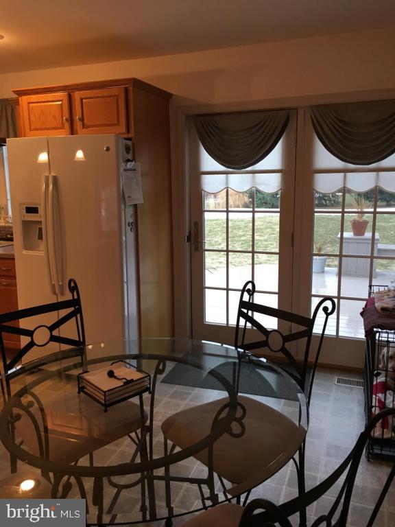 636 West Orange Street Lititz, PA 17543 - Photo 3 of 12 Gallery Image 3