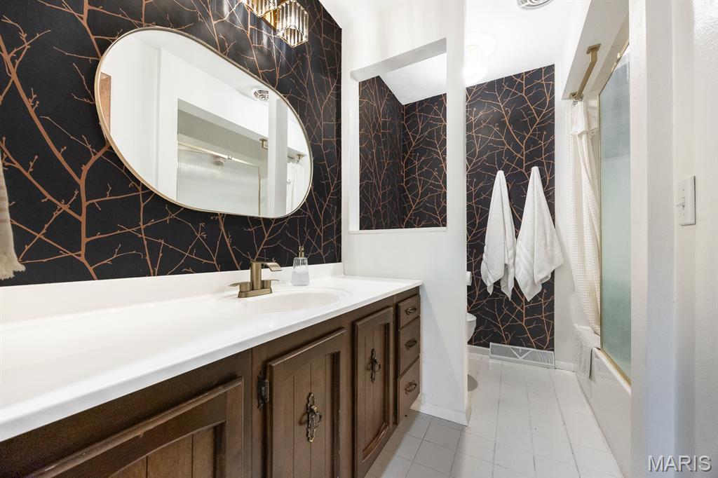 2340 Marine Road Highland, IL 62249 - Photo 14 of 39