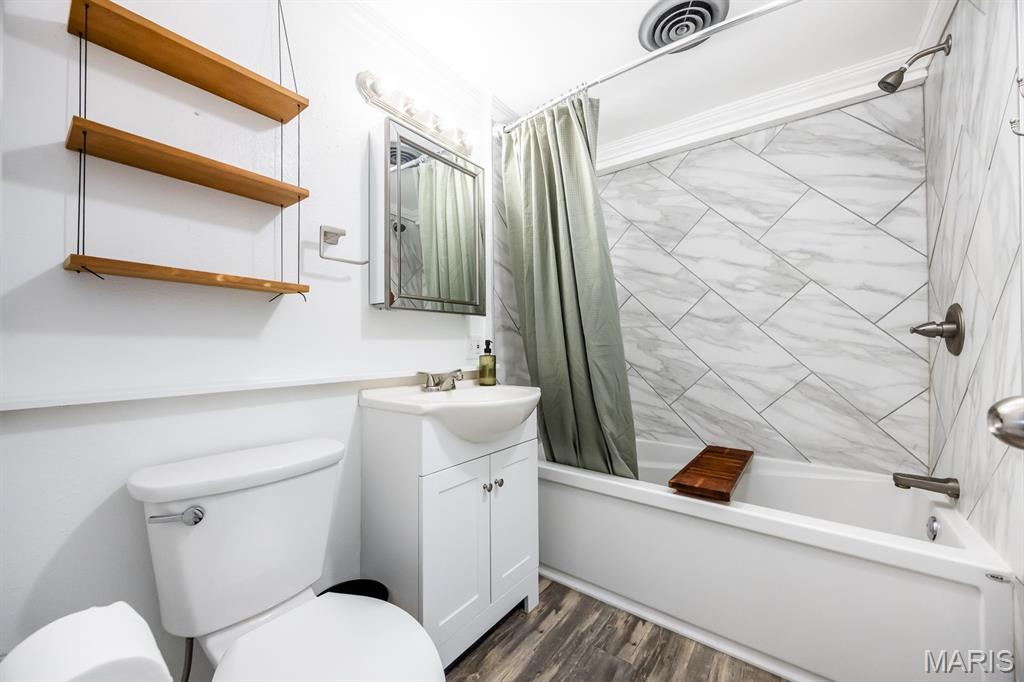 2340 Marine Road Highland, IL 62249 - Photo 21 of 39