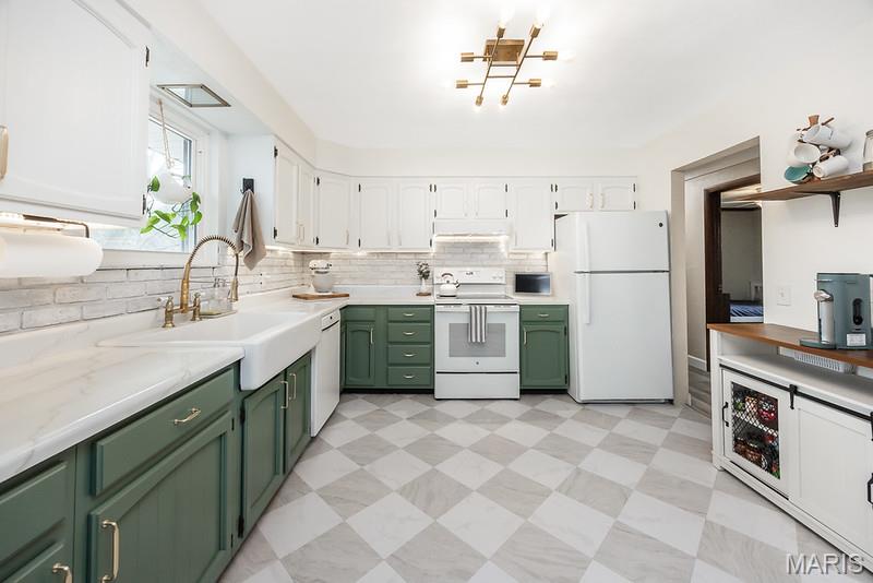 2340 Marine Road Highland, IL 62249 - Photo 10 of 39