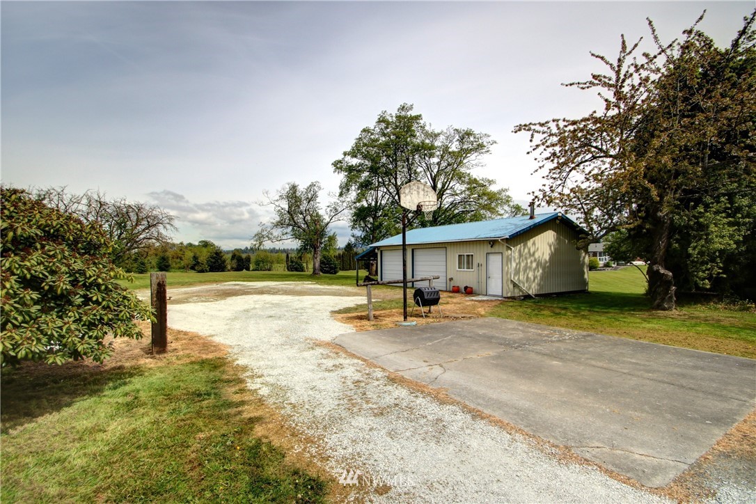 17121 Sam Bell Road Bow, WA 98232 - Photo 5 of 25 Gallery Image 5