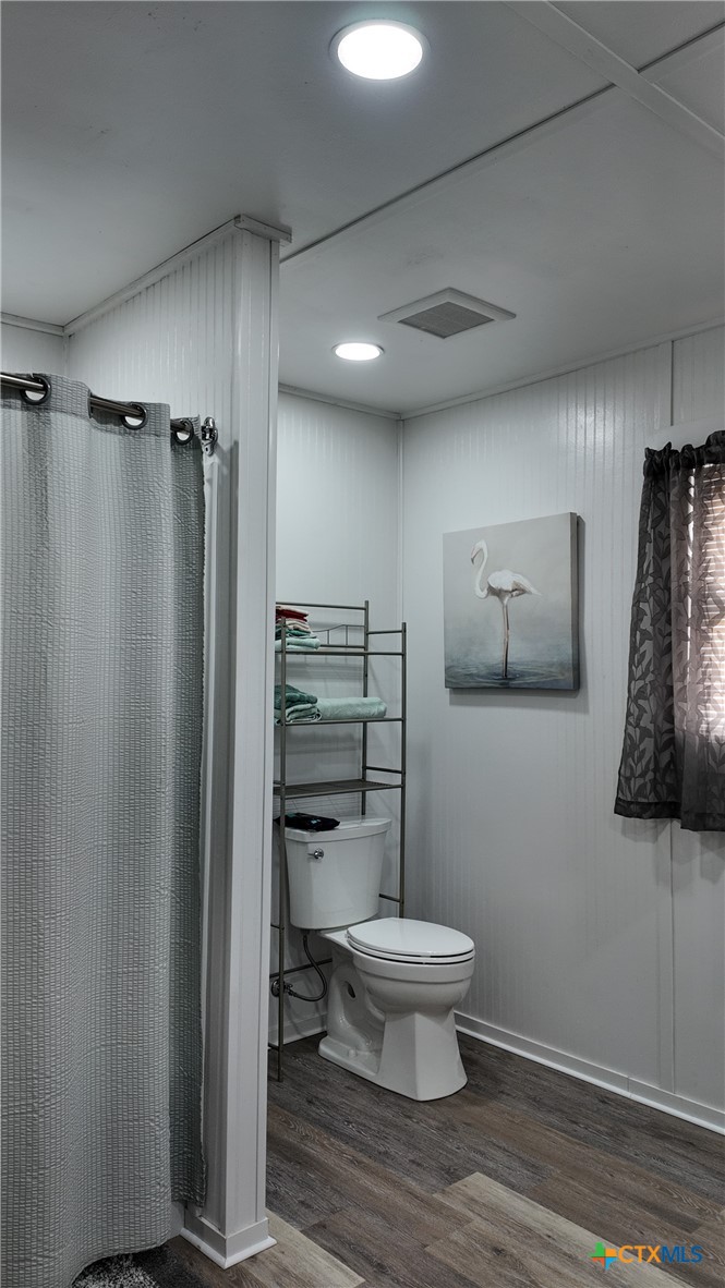 408 Walnut Street Yoakum, TX 77995 - Photo 11 of 26