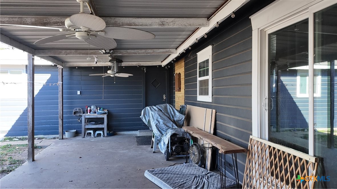 408 Walnut Street Yoakum, TX 77995 - Photo 24 of 26