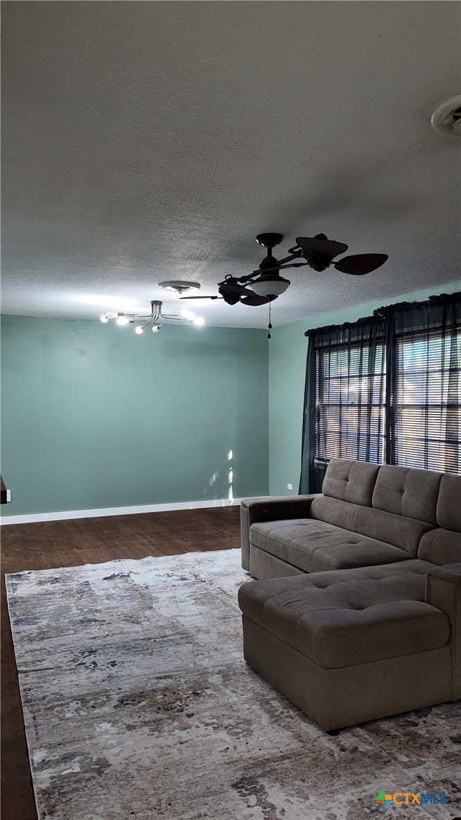 408 Walnut Street Yoakum, TX 77995 - Photo 3 of 26