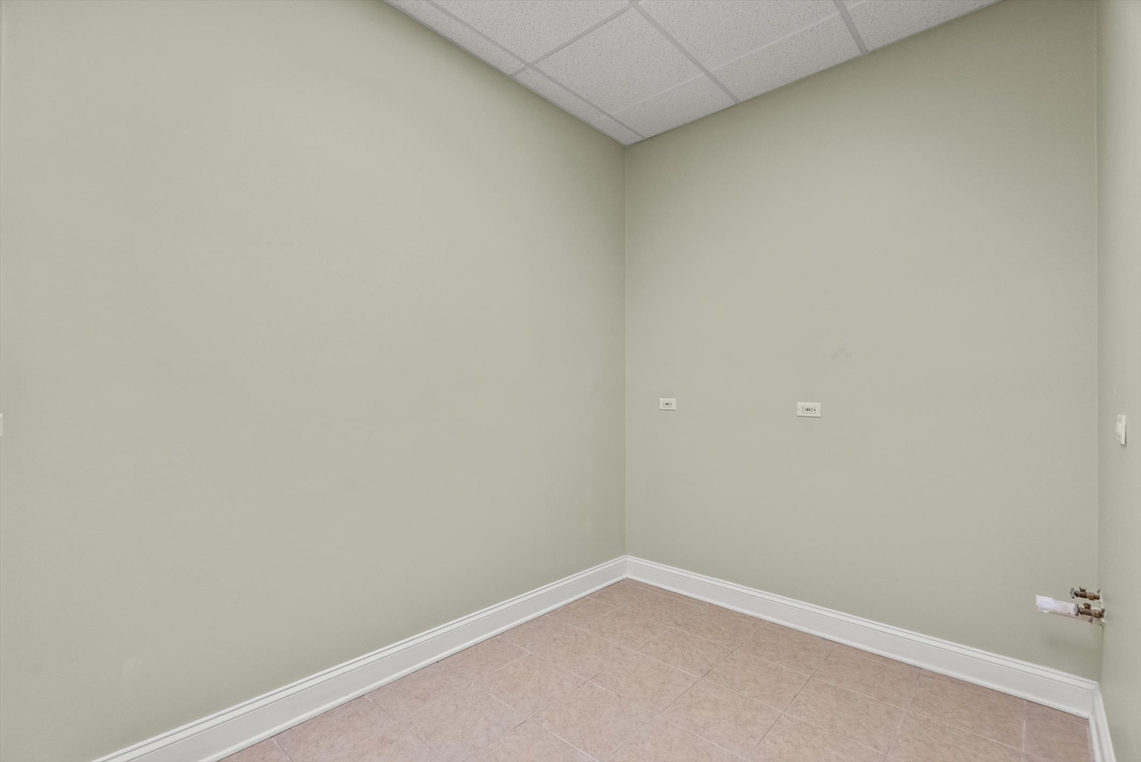 6118 West Addison Street Chicago, IL 60634 - Photo 11 of 35 a view of an empty room