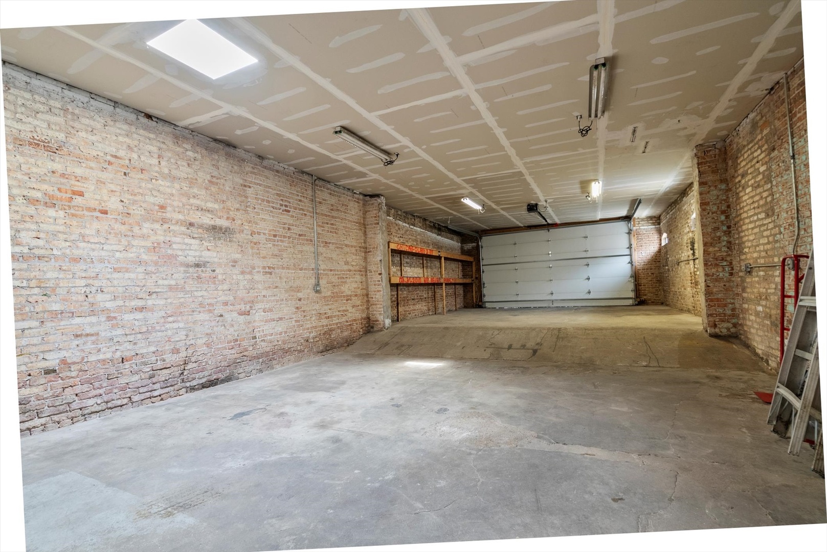 6118 West Addison Street Chicago, IL 60634 - Photo 17 of 35 a view of empty room