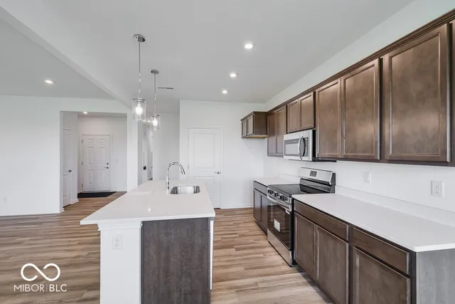 $319,999 | 2257 Aviary Lane, Danville, IN 46122