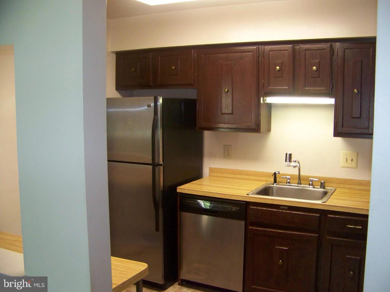 52 Ojibway Road Randallstown, MD 21133 - Photo 6 of 18 Kitchen (General)