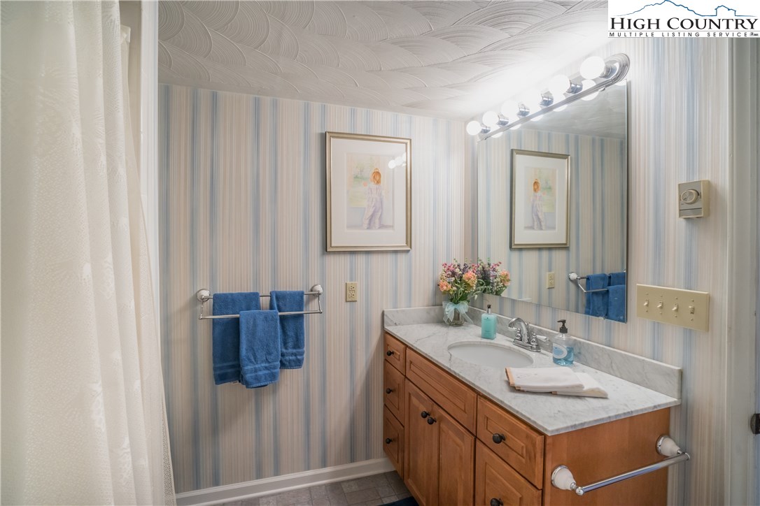 1176 Old Hampton Road Boone, NC 28607 - Photo 7 of 43 Gallery Image 7