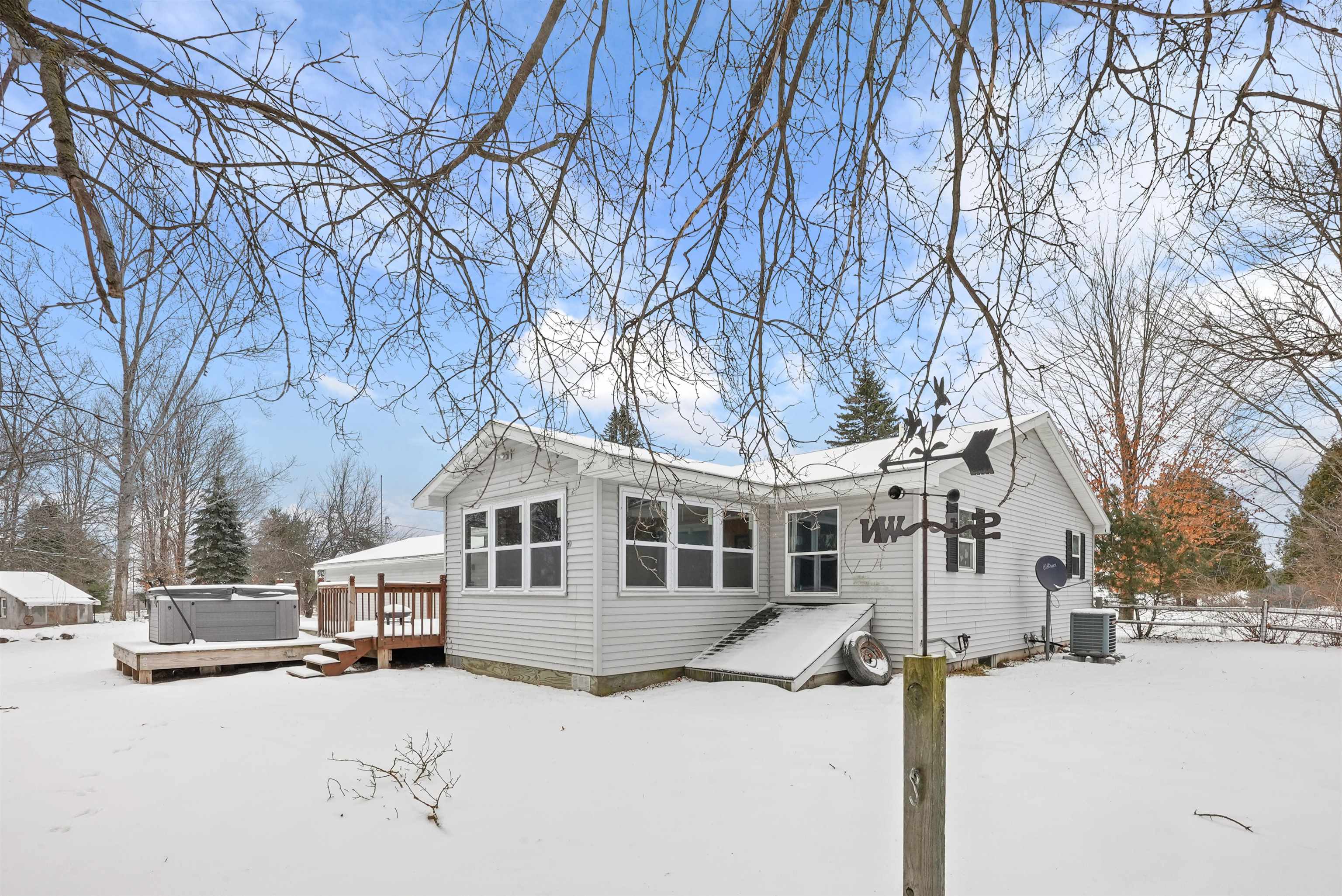 4123 North 41 Road Manton, MI 49663 - Photo 4 of 43