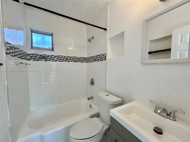 $1,575 | 601 Northwest 90th Street, Unit 13, Miami, FL 33150