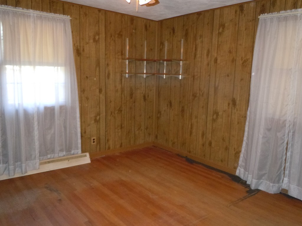 56 East Allen Ridge Road Springfield, MA 01118 - Photo 7 of 13