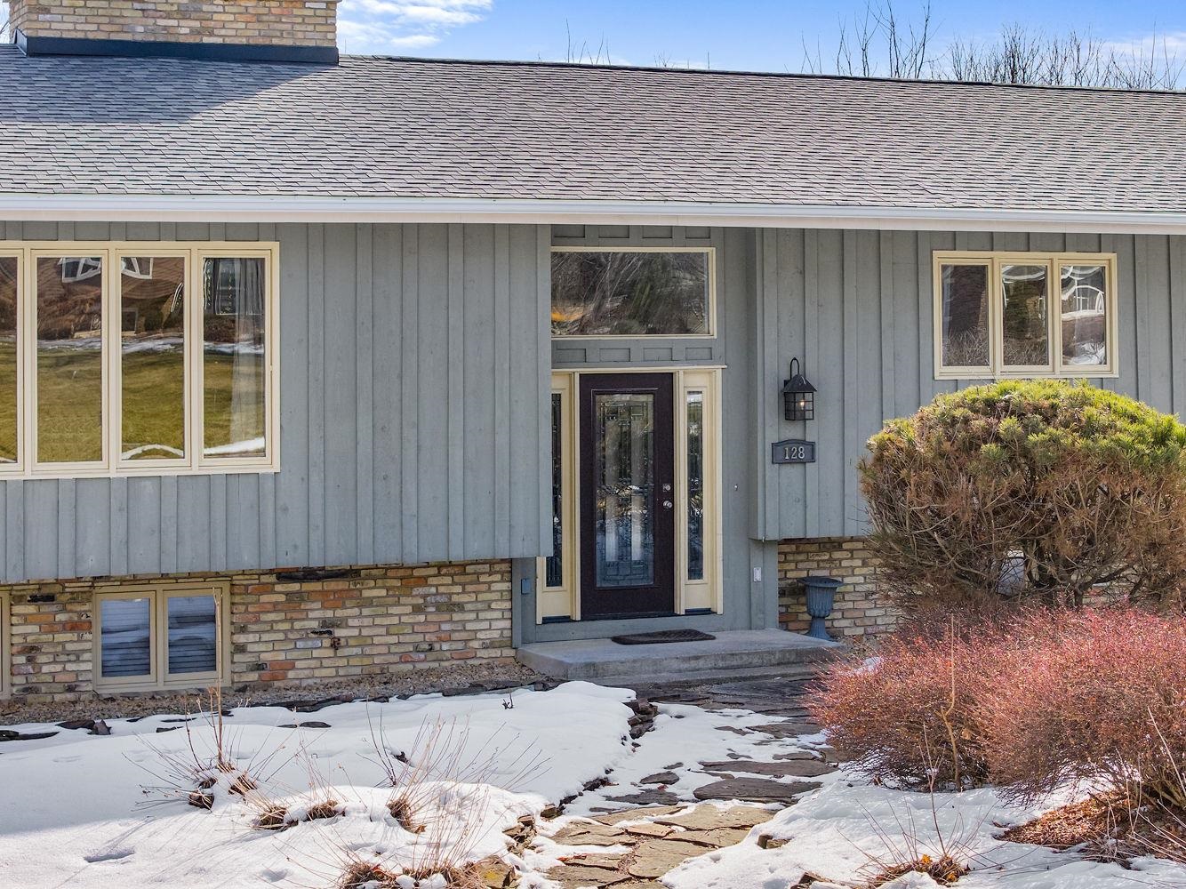 128 Monroe Street Baraboo, WI 53913 - Photo 2 of 42