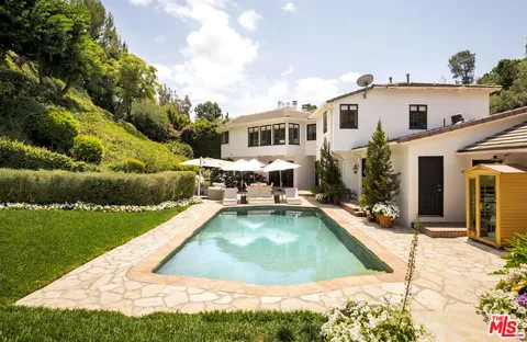 $8,995,000 | 760 North Beverly Glen Boulevard, Los Angeles, CA 90077