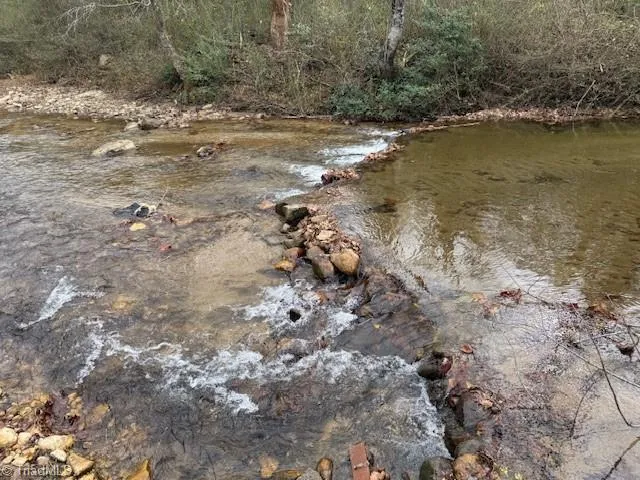 $49,000 | 4337 Parsonville Road, Purlear, NC 28665