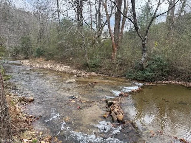 $49,000 | 4337 Parsonville Road, Purlear, NC 28665