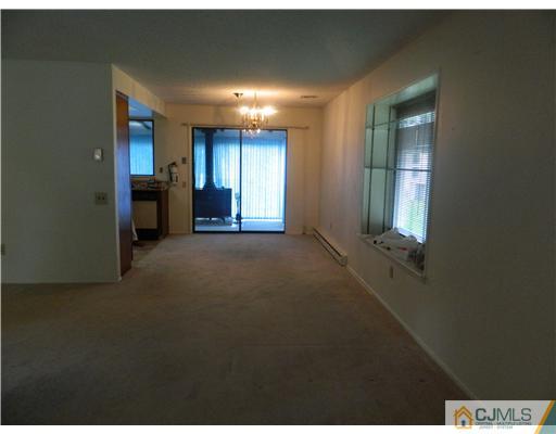 34 B Haddon Road Monroe Township, NJ 08831 - Photo 4 of 10