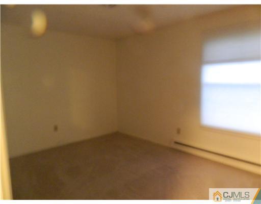 34 B Haddon Road Monroe Township, NJ 08831 - Photo 7 of 10