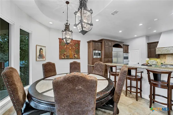 $1,850,000 | 514 Woodlake Drive, McQueeney, TX 78123