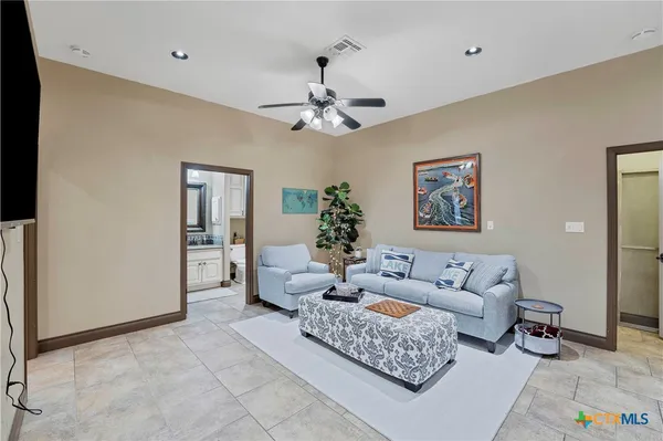 $1,850,000 | 514 Woodlake Drive, McQueeney, TX 78123