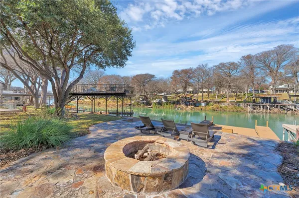 $1,850,000 | 514 Woodlake Drive, McQueeney, TX 78123