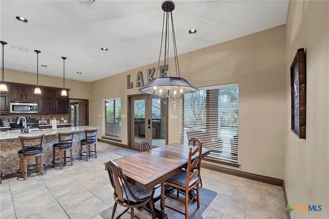 $1,850,000 | 514 Woodlake Drive, McQueeney, TX 78123