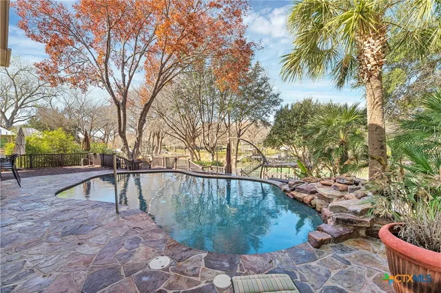 $1,850,000 | 514 Woodlake Drive, McQueeney, TX 78123