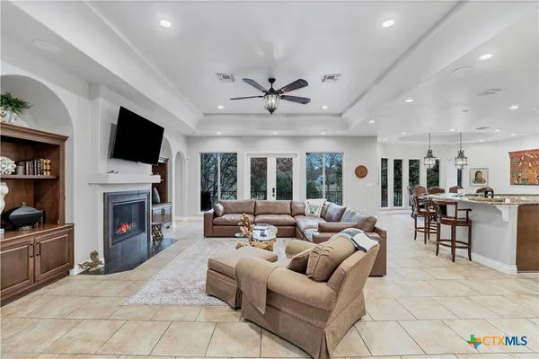 $1,850,000 | 514 Woodlake Drive, McQueeney, TX 78123